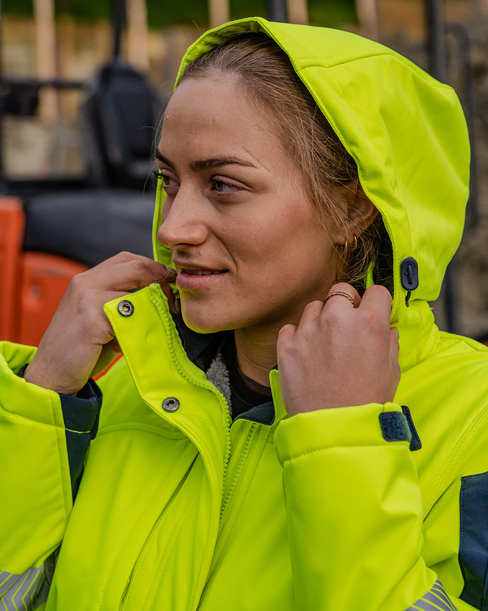 Ellis Hi-Vis Softshell in Fluoro Yellow & Navy