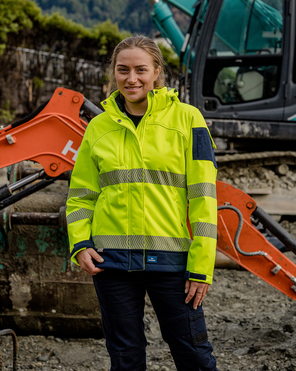 Ellis Hi-Vis Softshell in Fluoro Yellow & Navy