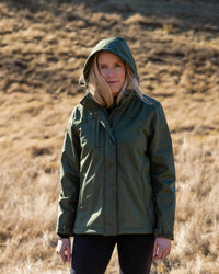 Ellis Softshell Coat in Beetle