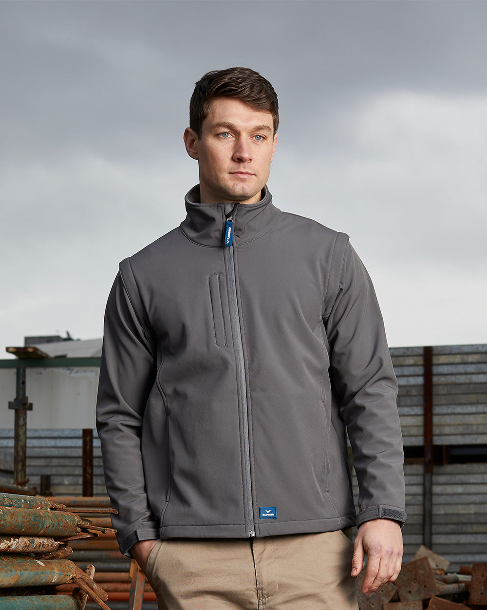 Solid Landy Softshell Jacket in Charcoal