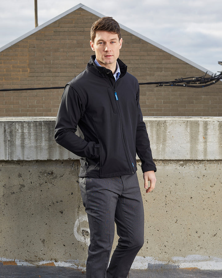 Solid Landy Softshell Jacket in Black