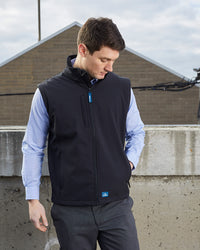 Solid Landy Softshell Jacket in Black